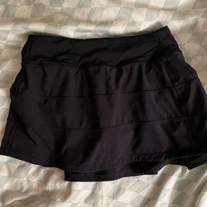 LULULEMON BLACK TENNIS SKIRT
